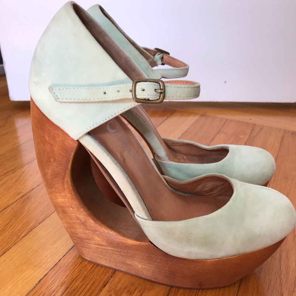 Jeffrey Campbell Rockout Cutout Heel, size 8.5!